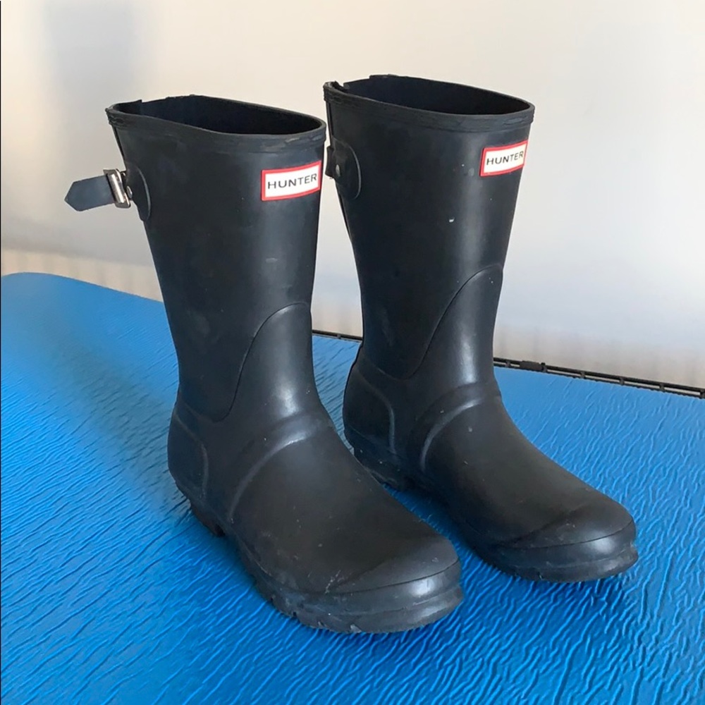 Used Women’s Black Hunter Boots